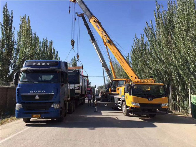 尉犁县“省油又稳当”—— 吊车的 “智能节能” 技术